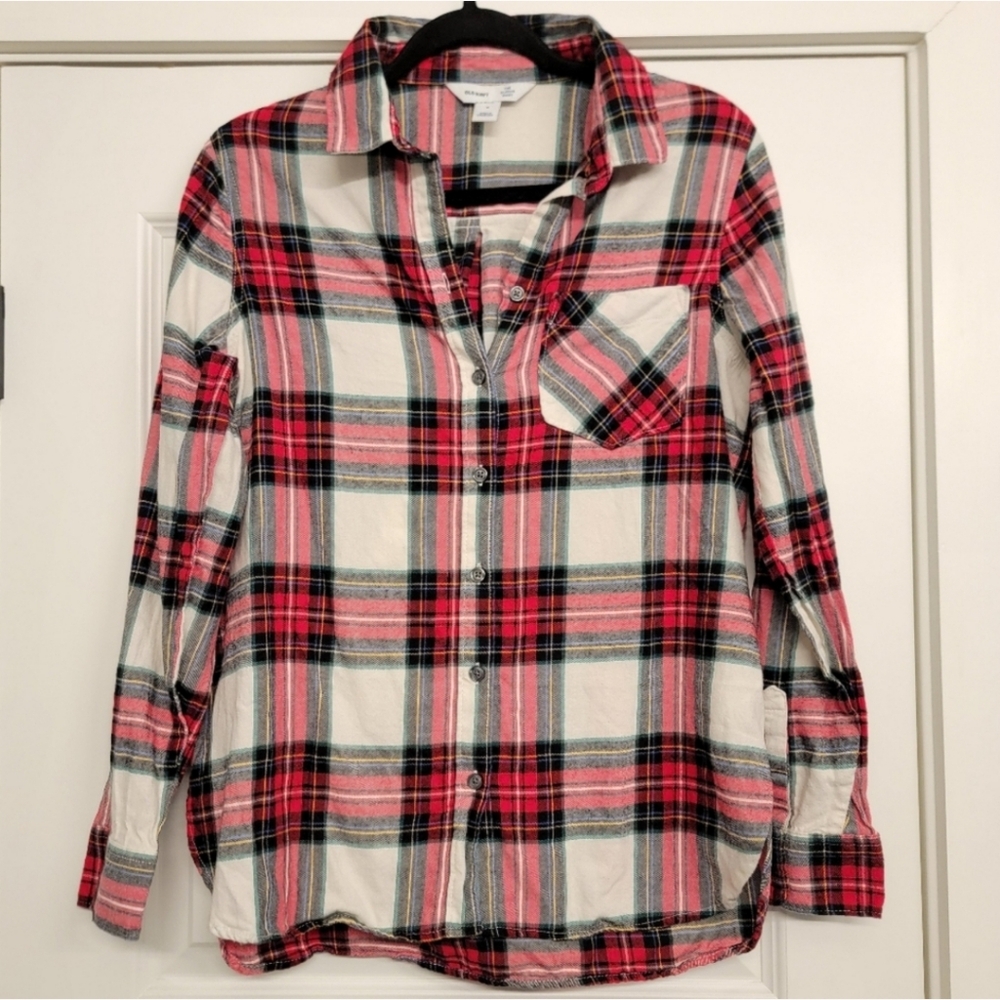 OLD NAVY Red & White Flannel Plaid Longsleeve Button Down with Pockets